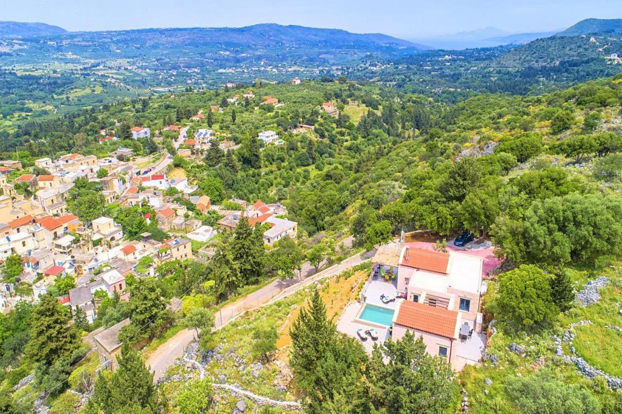 Villa Vardis Heated Pool Vryses Bagian luar foto